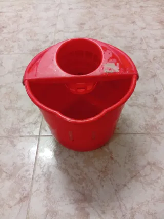 Regalo Cubo para fregar rojo