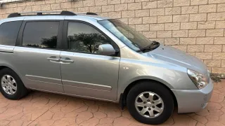 KIA Carnival 2009