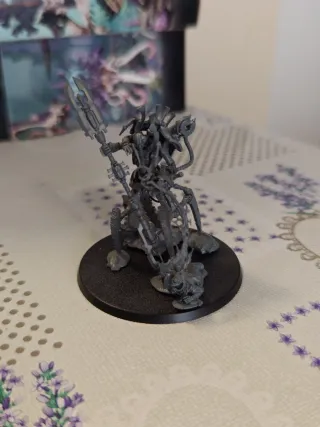 Iluminor Szeras Necron Warhammer