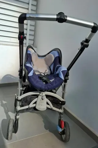 Carro de bebé con silla de coche