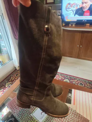 Botas de ante grises para mujer