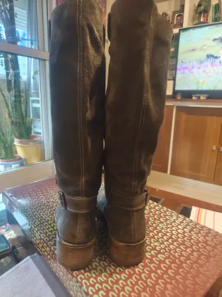 Botas de ante grises para mujer