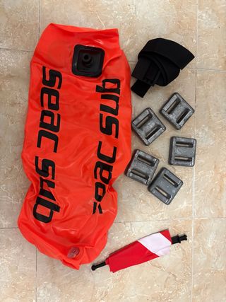 Boya, plomos y cinturón buceo-pesca submarina