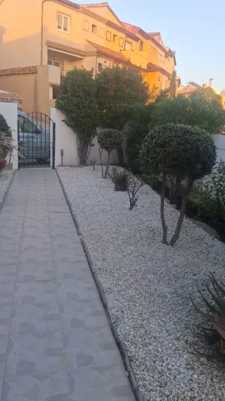 Servicios de jardinería y piscina