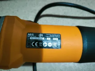 Radial pequeña AEG 1000W 115MM