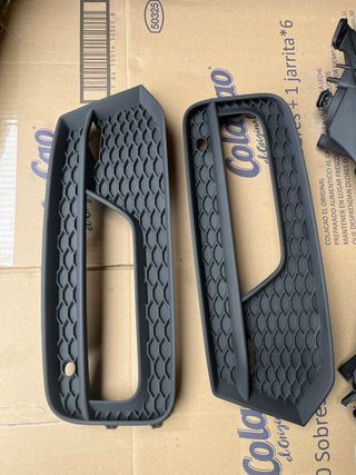 Rejillas Antiniebla Audi A1 Delanteras