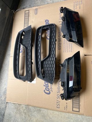 Rejillas Antiniebla Audi A1 Delanteras