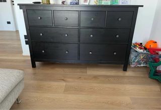 Cassettiera Ikea marrone scuro