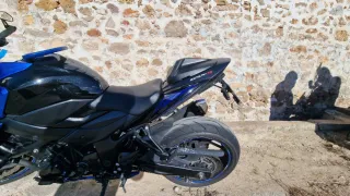 Cubierta asiento trasero colín Suzuki GSX S750