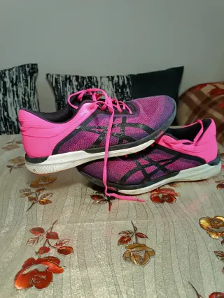 Zapatillas ASICS running mujer talla 39.5