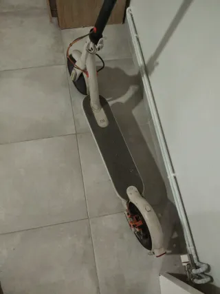 Patinete Eléctrico Blanco