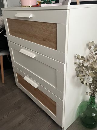 Cómoda y Mesitas de Noche