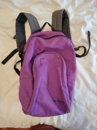 Mochila Quechua 18L Morado Gris