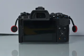 Olympus OM-D E-M5 Mark II (Cuerpo) + accesorios