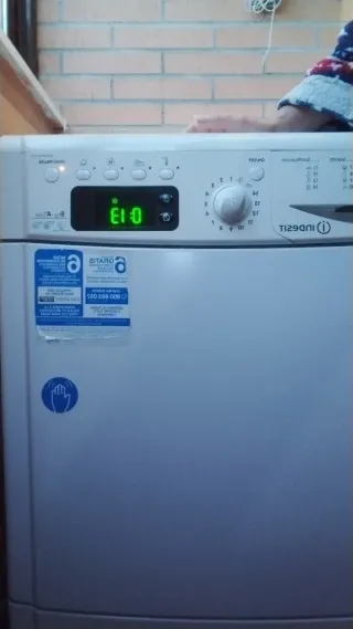 Secadora Indesit IDPE G45 A+ 8kg