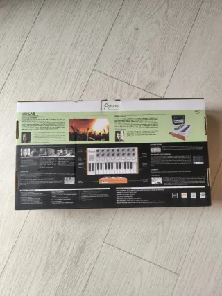 Teclado MIDI Arturia Minilab