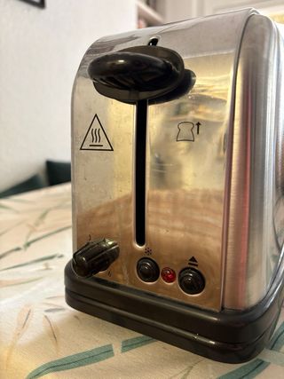 Tostadora Russell Hobbs Plateada