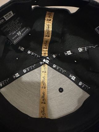 Gorra NBA New Era Negra Gris