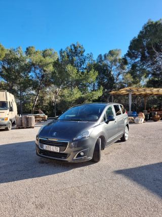 Peugeot 5008 2014 1.6 e-HDI