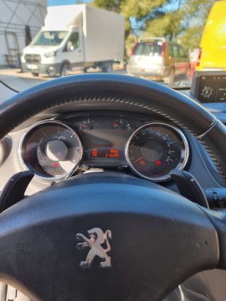 Peugeot 5008 2014 1.6 e-HDI