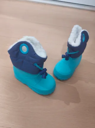 Botas de nieve para niños azul y turquesa talla 20