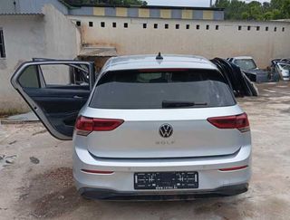 Carcasa retrovisor der volkswagen golf viii 451590