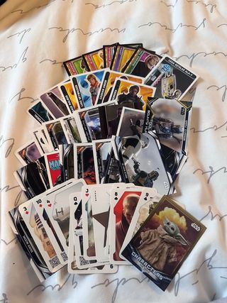 Diferentes colecciones de cartas Star Wars