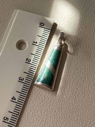 Colgante Faro Plata y Piedra Verde