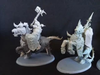 Varanguard Slave to Darkness