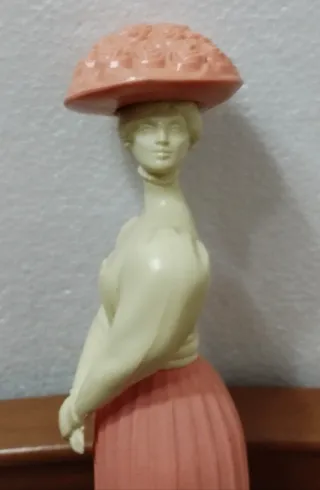 Figura Avon colección y decoración