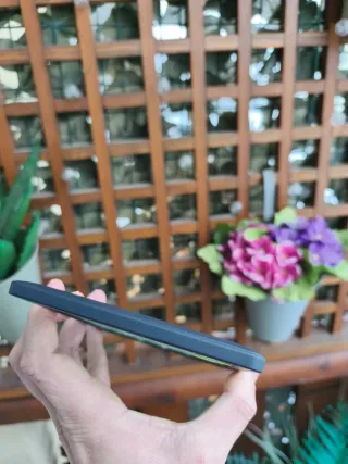 Kobo Nia e-reader nero/grigio