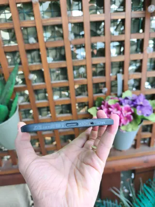 Kobo Nia e-reader nero/grigio