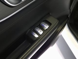 Ebro S800 1.5 TGDI PHEV Premium E-CVT