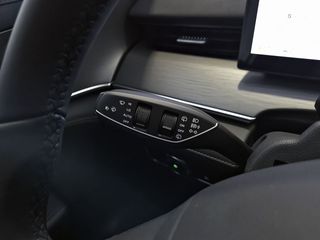 Ebro S800 1.5 TGDI PHEV Premium E-CVT