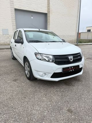 Dacia Sandero 2014