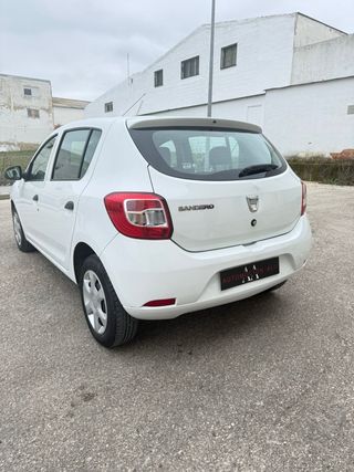 Dacia Sandero 2014