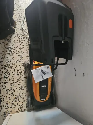 Cortacésped Eléctrico Ferm 1200W