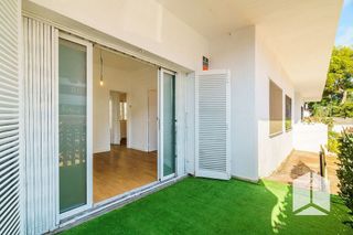 Piso en venta en Gran Via del Mar-Zona Universitaria en Castelldefels