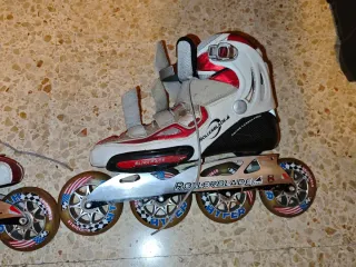 Patines en línea profesionales velocidad carbono.