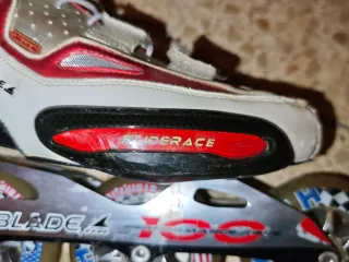 Patines en línea profesionales velocidad carbono.