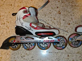 Patines en línea profesionales velocidad carbono.