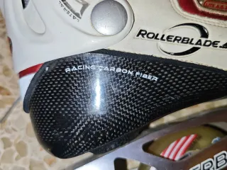 Patines en línea profesionales velocidad carbono.