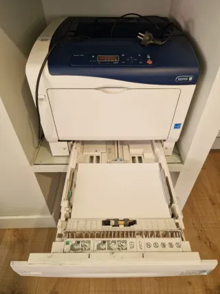 Impresora láser Phaser 7100 Xerox