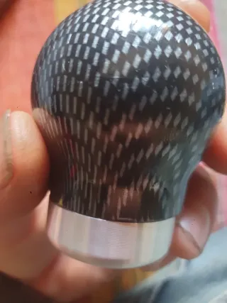 Pomo de cambio carbono coche