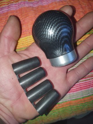 Pomo de cambio carbono coche