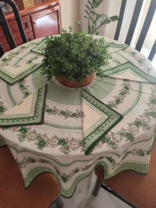 Mantelería Redonda Vintage