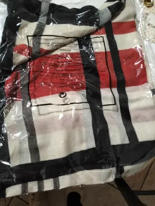 Sciarpa con fermaglio