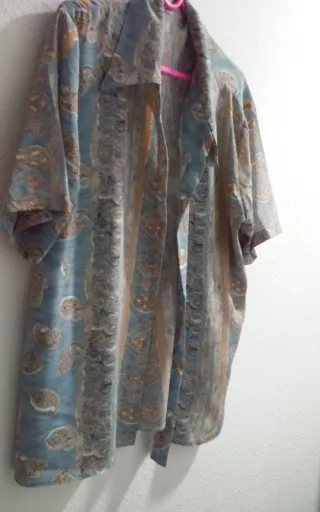 camisas de mujer.A elegir 2 x 5 euros