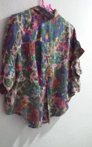 camisas de mujer.A elegir 2 x 5 euros