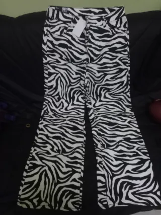Pantalón mujer estampado cebra